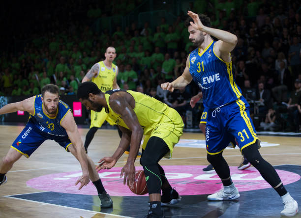 主场附近放 主场附近放